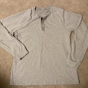 Lululemon Men's Quarter-Button Sweatshirt (Size XL)